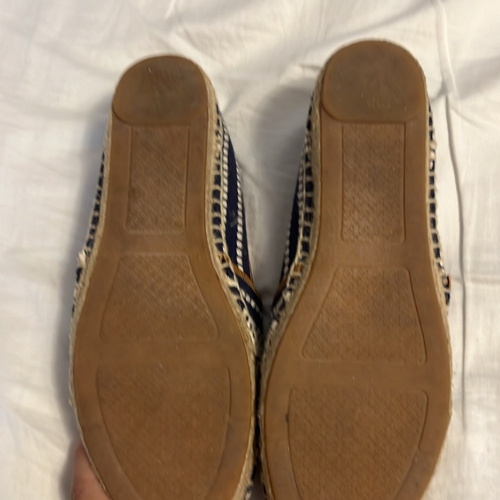 Tory Burch 7 1/2 canvas espardrille slip on - Picture 4 of 5